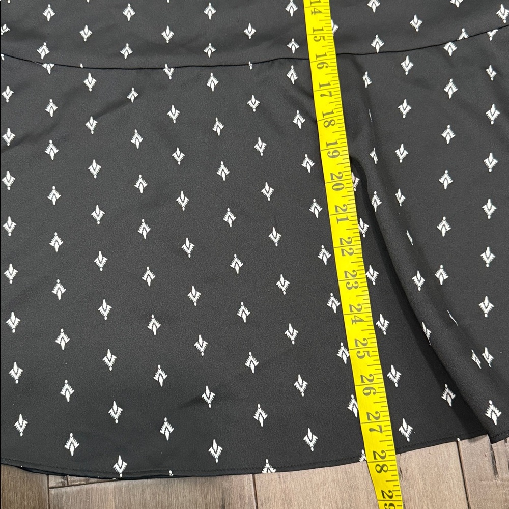 LOFT Black satin A-Line Skirt‎ with White Diamond Pattern - Picture 7 of 7